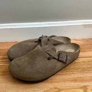 BIRKENSTOCK Boston - Suede Taupe